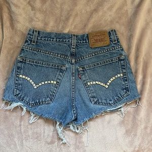 Vintage Levi’s denim shorts